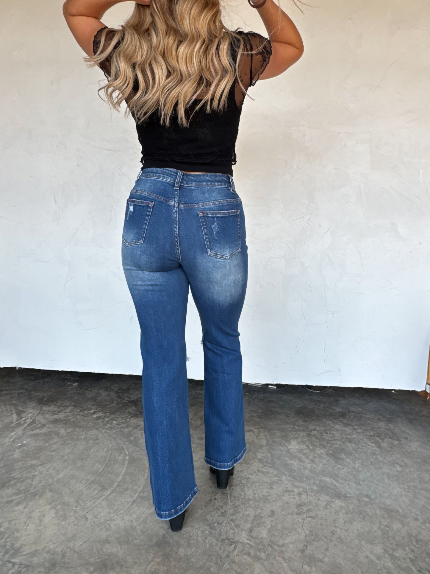 PREORDER- NEW COLORS- ASHLAND STRAIGHT LEG DISTRESSED JEANS