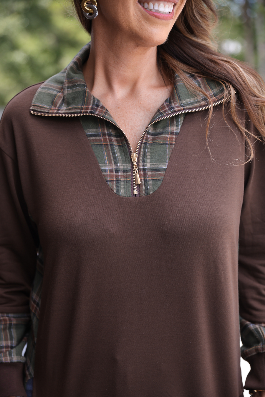 Juniper Plaid Pullover- Chocolate