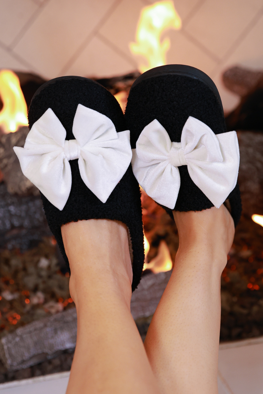 PREORDER- Cozy Bow Slippers- Black/White