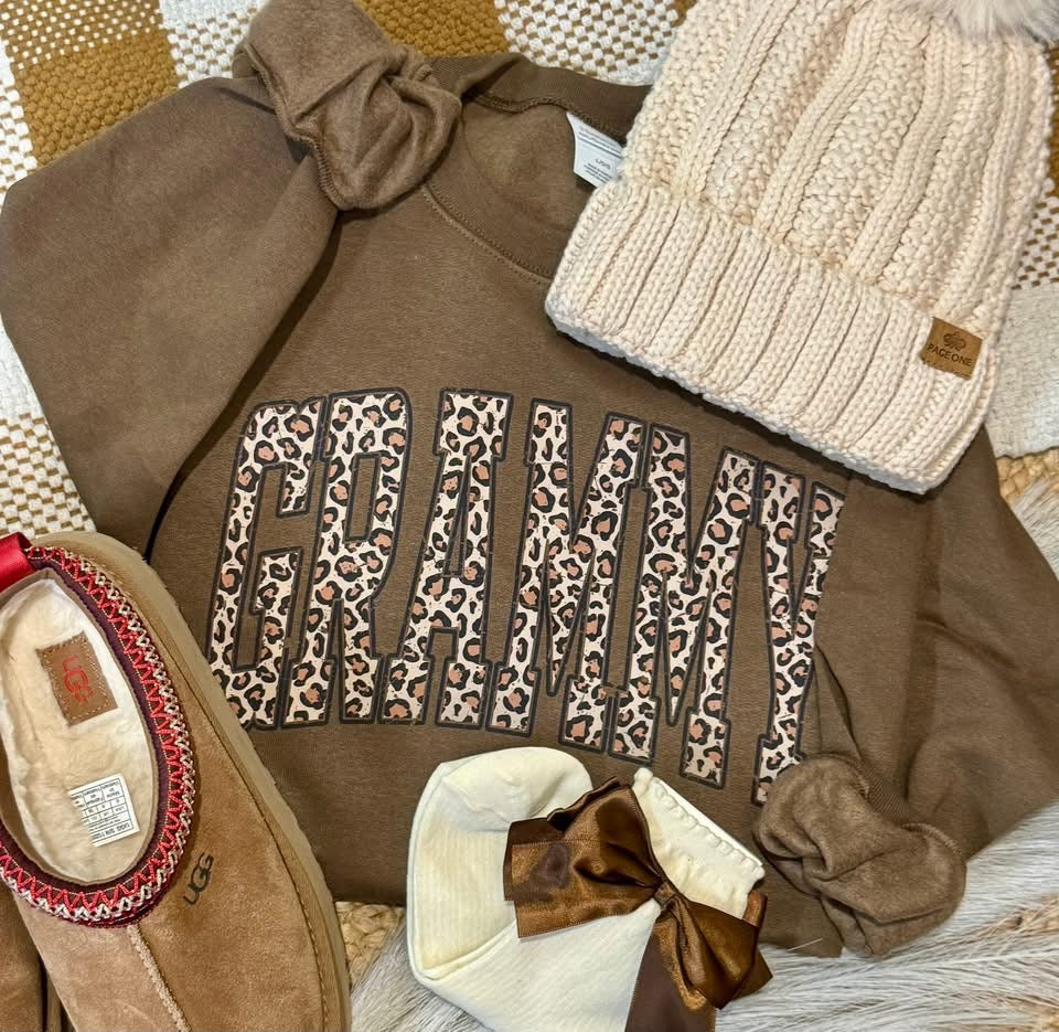 LEOPARD NAME SWEATSHIRTS